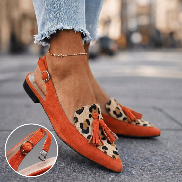 Lorena Sandalias con Tiras y Borlas