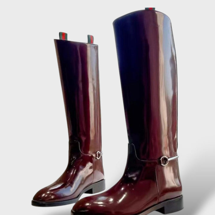 Botas Largas de Charol con Tacón Bajo – Estilo Moderno y Cómodo