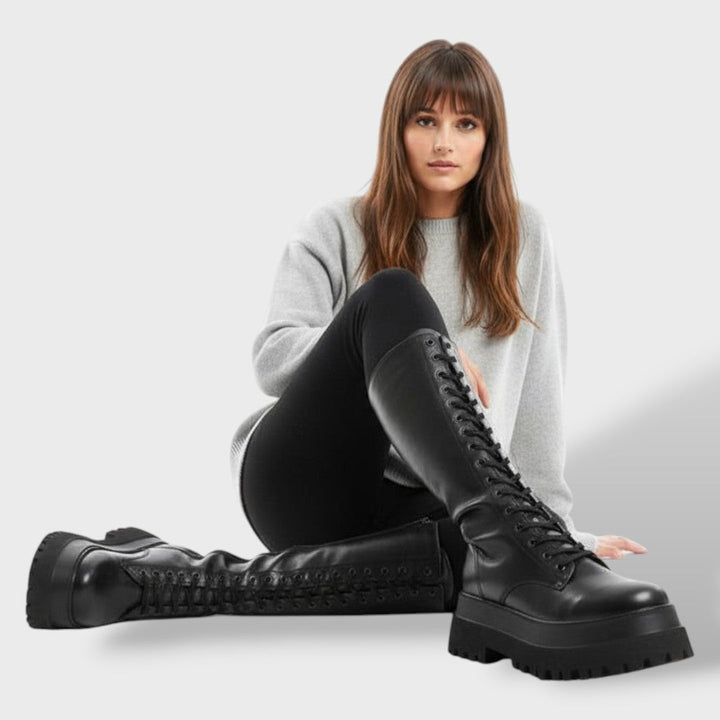 Botas Altas Mujer Negras con Cordones y Suela Track
